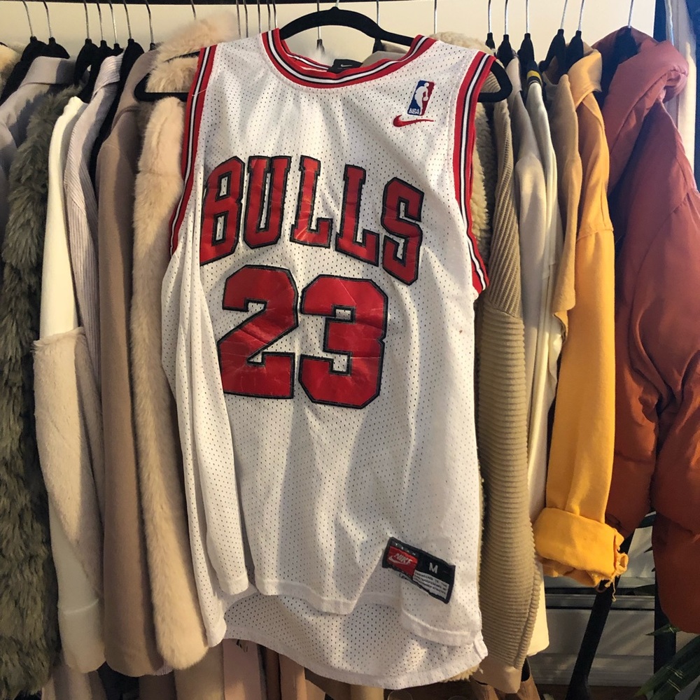 bulls jersey jordan